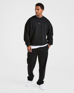 Craft Oversized Sweater - Black: The Ultimate Comfort Staple