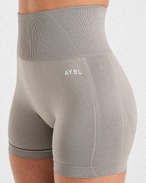 Empower Seamless Shorts - Taupe: The Ultimate Performance Wear