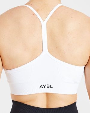 Empower Seamless Sports Bra - White: Ultimate Comfort & Performance
