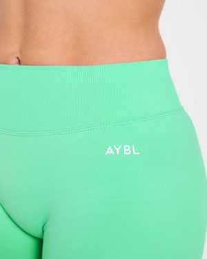 Enhance Seamless Leggings - Mint Green: The Ultimate Compression Fit