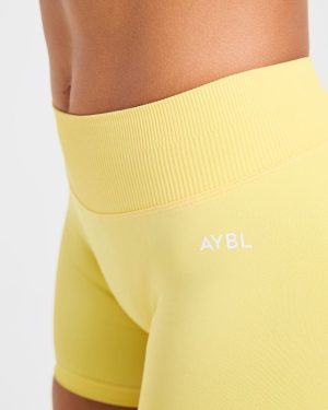 Enhance Seamless Shorts | 3.5