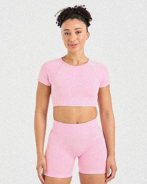 Adapt Seamless Crop Top - Spring Pink: The Ultimate Spring Workout Essential