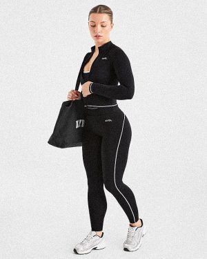 Form Zip Up Jacket - Black: The Ultimate Sculpting Athleisure Essential