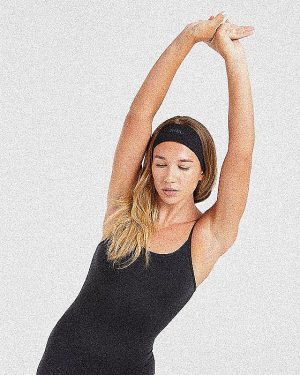 Seamless Headband - Black: The Ultimate Performance Accessory