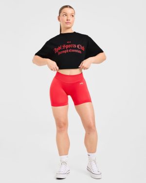 Sports Club Gothic Oversized T-Shirt: The Ultimate Blend of Comfort and Edge
