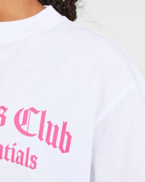 Sports Club Gothic Oversized T-Shirt: The Ultimate Blend of Comfort and Edge