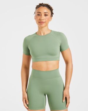 Staple Crop Top - Olive Green: The Ultimate Performance Essential