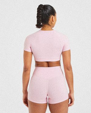 Staple Crop Top - Pastel Pink: The Ultimate Activewear Essential