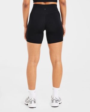 Staple Cycling Shorts - Black: The Ultimate High-Performance Gym Essential