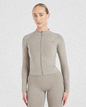Staple Longline Zip Jacket - Muted Taupe: The Ultimate Sculpting Activewear Essential