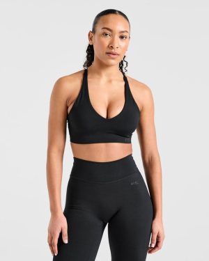 Staple Sports Bra - Black: Ultimate Medium Support Activewear