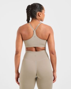 Staple Sports Bra - Muted Taupe: Engineered for Performance