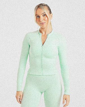 Staple Zip Jacket - Mint Green: The Ultimate Sculpting Workout Companion