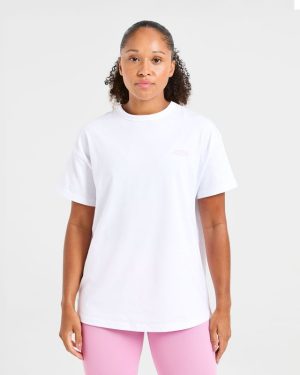 Strength Starts Here Oversized T-Shirt: The Ultimate White & Pink Gym Essential