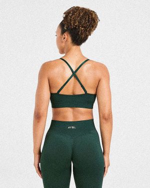 Adapt Seamless Sports Bra - Deep Forest: The Ultimate Medium-Support Activewear Solution